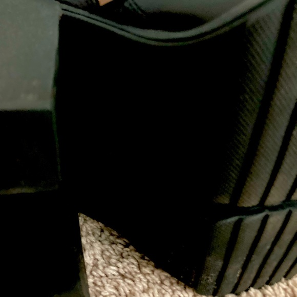 Michael Kors boots 6 1/2 M - Picture 2 of 14